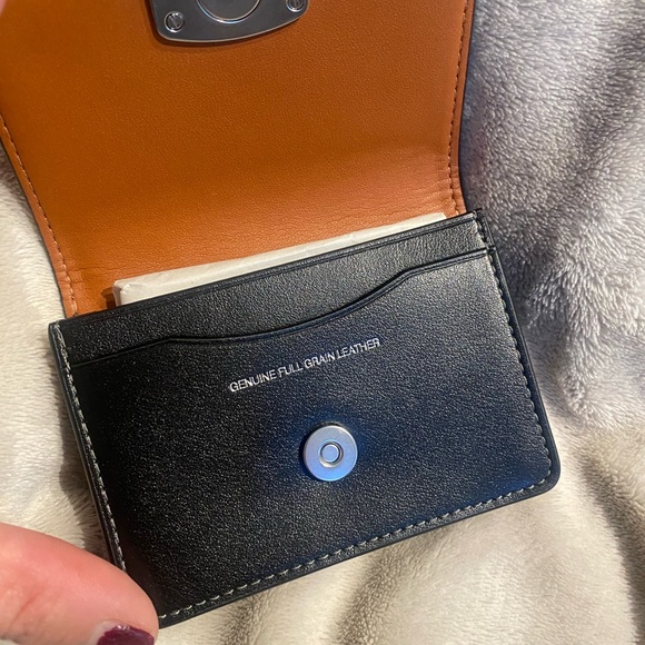 Coach - Picture 2 of 5